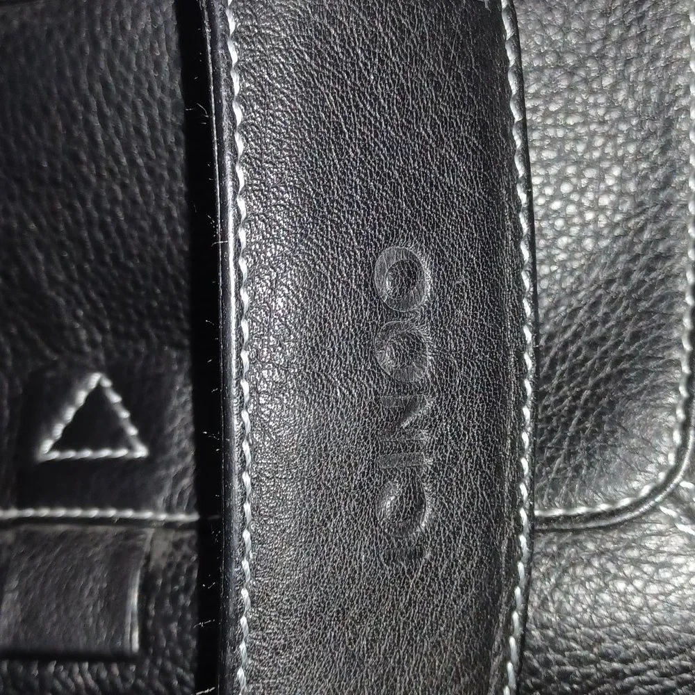 ICINOO Black Leather Crossbody Bag